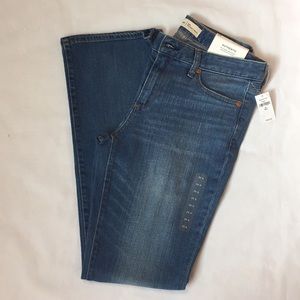 ⚡️SALE -NWT Gap Authentic Women Perfect Boot Jeans